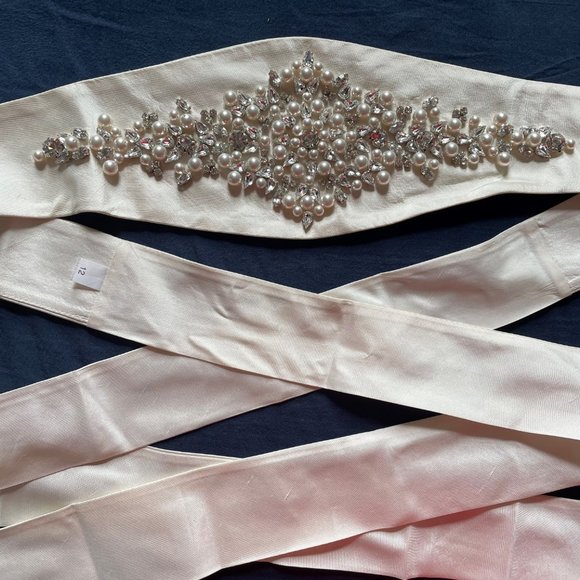 Pearl and Beaded Bridal Belt - size 12